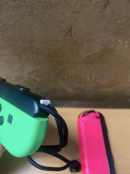 Par Joy-con verde e rosa neon Nintendo Switch originais