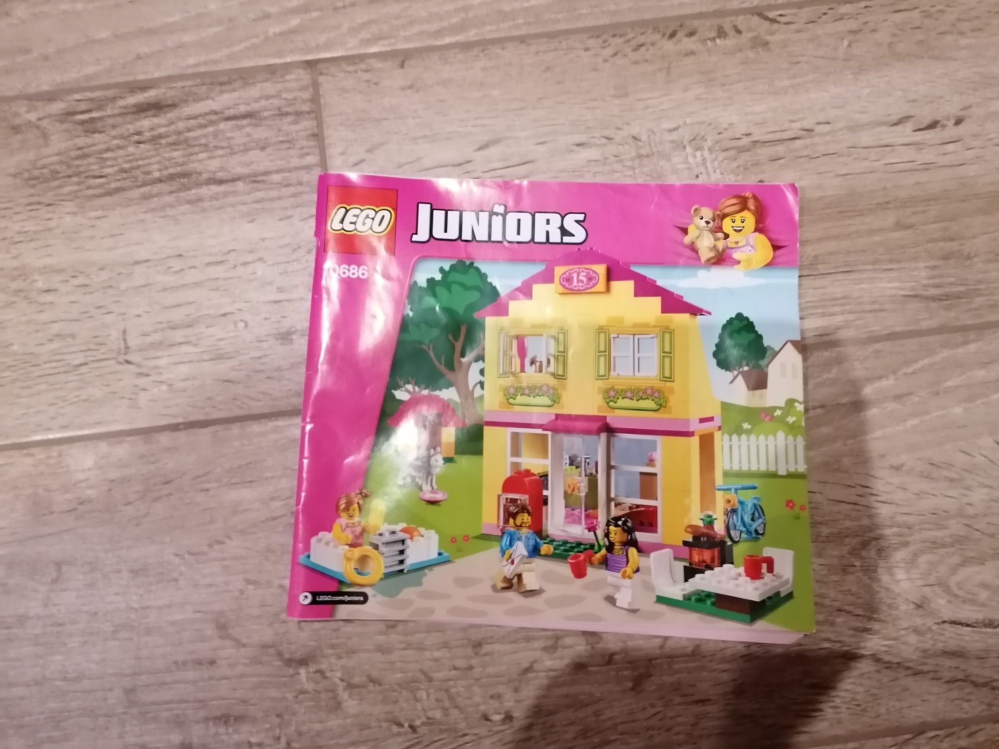 LEGO 10686 Juniors - Dom rodzinny Kompletny