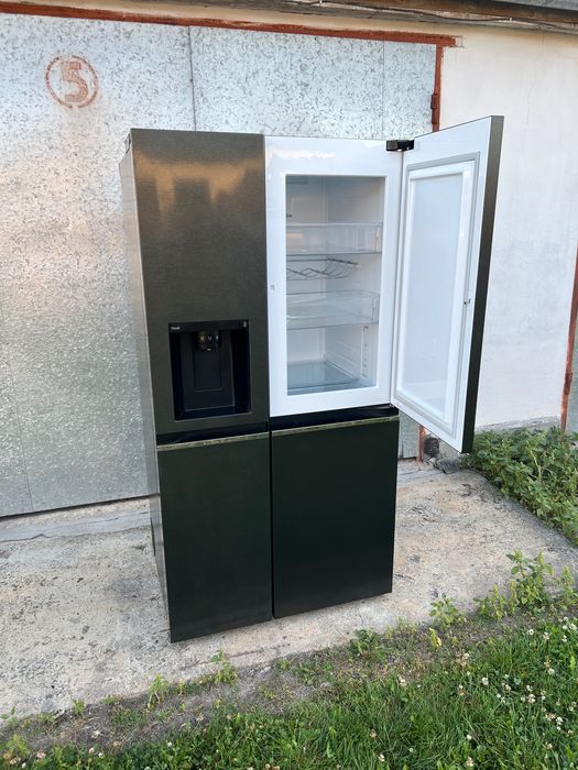 2024 року  Холодильник Side-by-Side  LG GSJV71MCLE ThinQ Чорний Графіт