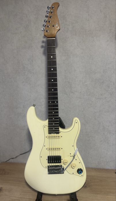 Електрогітара з процесором MOOER GTRS STANDARD S800