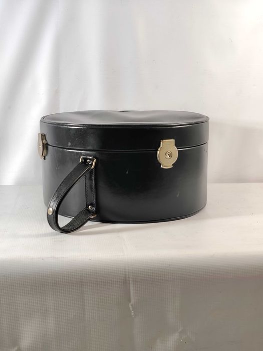 Walizka Na Kapelusz Gold Pfeil