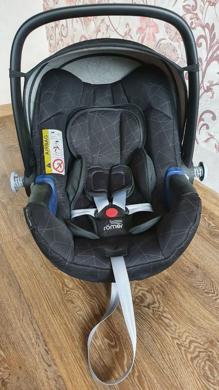 Автокресло детское Britax-Romer Baby-Safe2