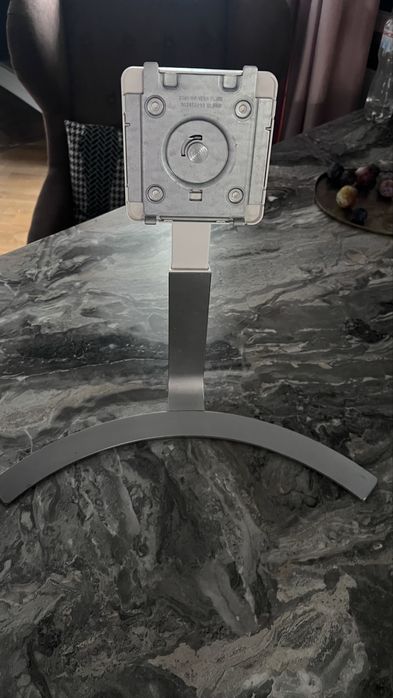 Нога крепління для монітора