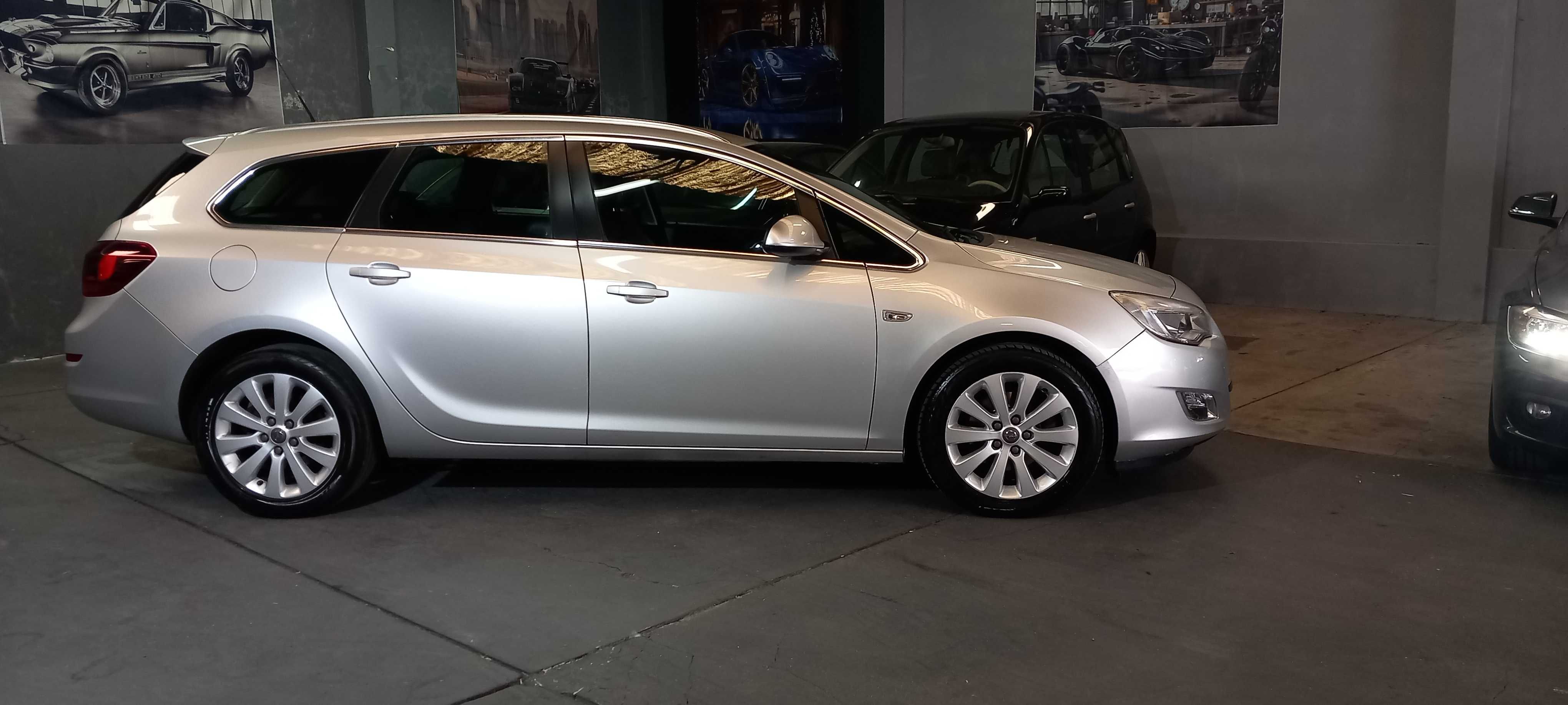 Opel Astra Sports Tourer 1.7 CDTI Cosmo 130CV Nacional