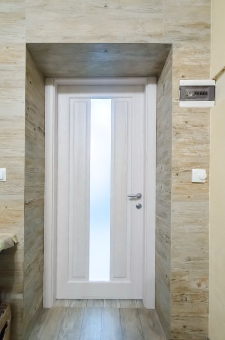 Двері міжкімнатні, деревянні