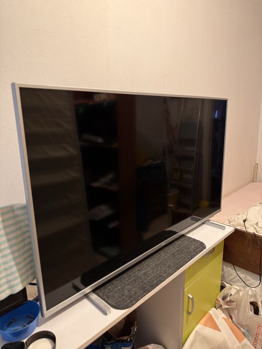 TV Philips 50” 4K UHD – Modelo 50PUS7855/12 (para peças ou reparação)