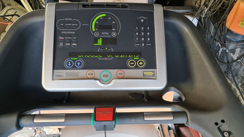 Bieżnia Technogym RUN 900