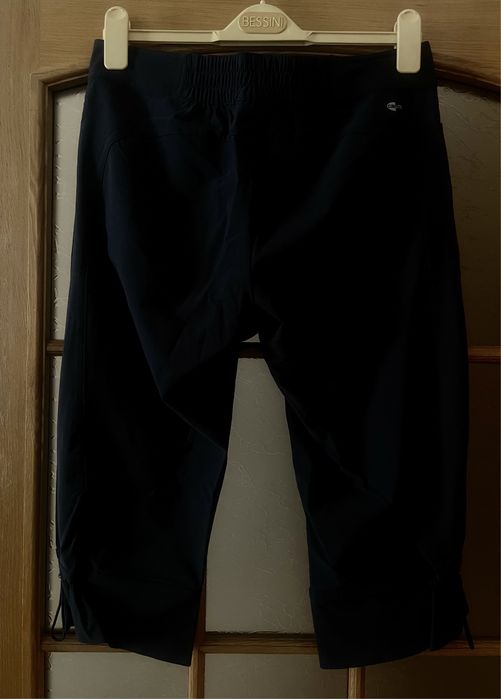 Спортивные штаны Адидас по колено