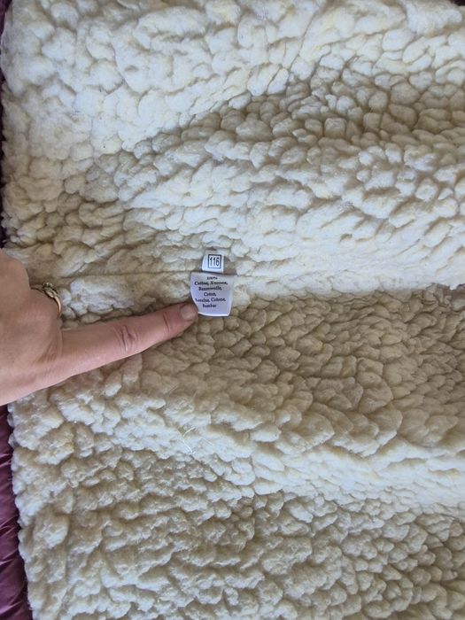 Курточки на дівчинку