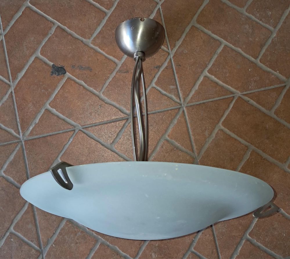 Candeeiro branco de parede