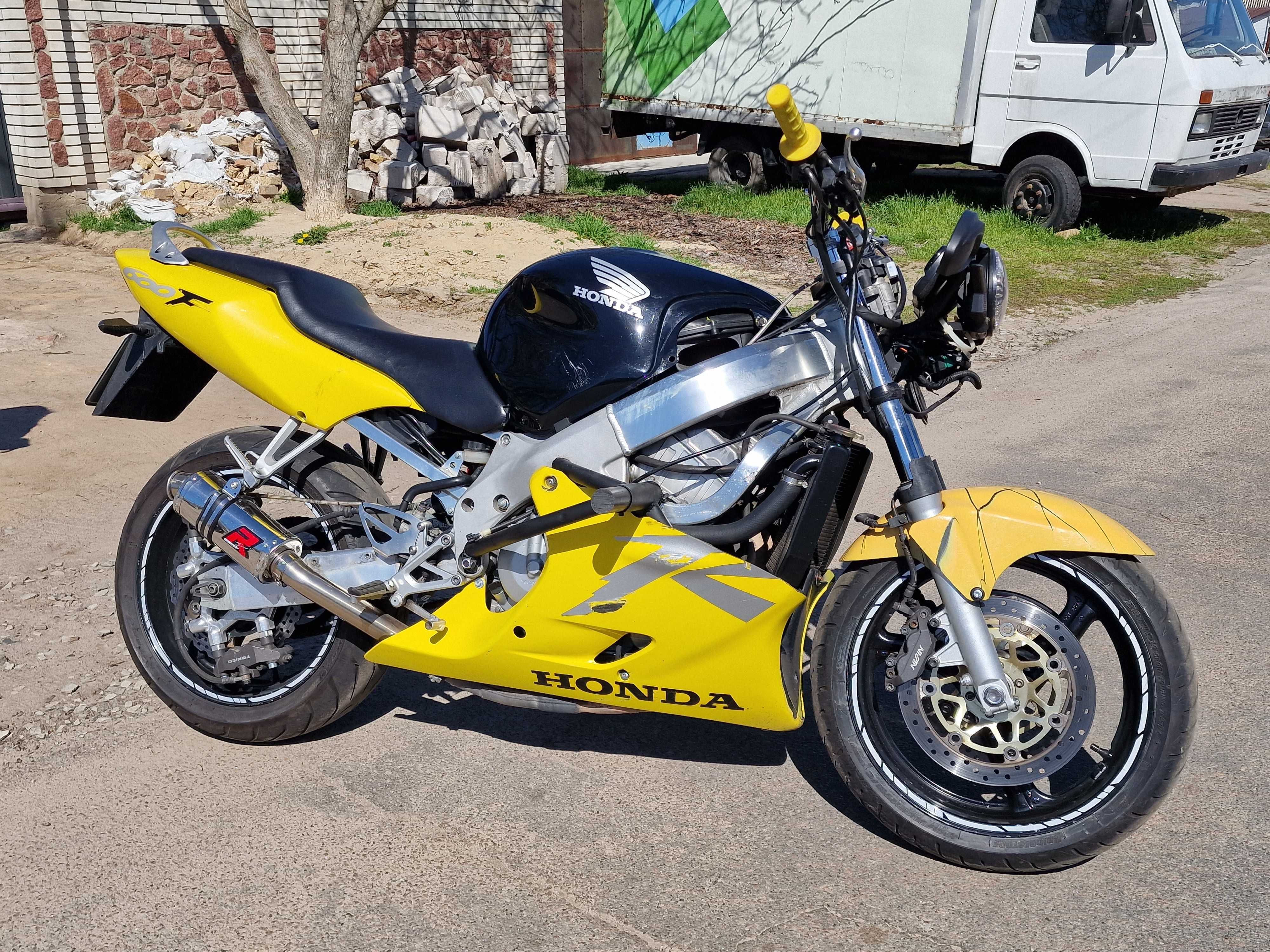 Honda CBR 600 F4 Переоформление
