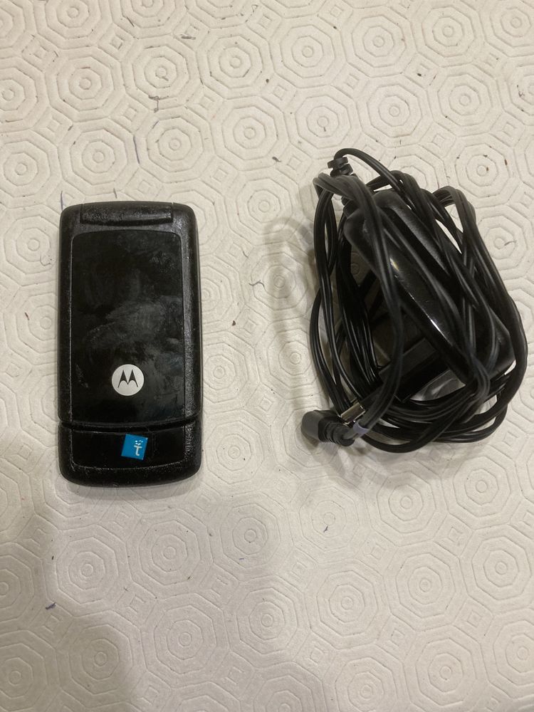 Motorola W220