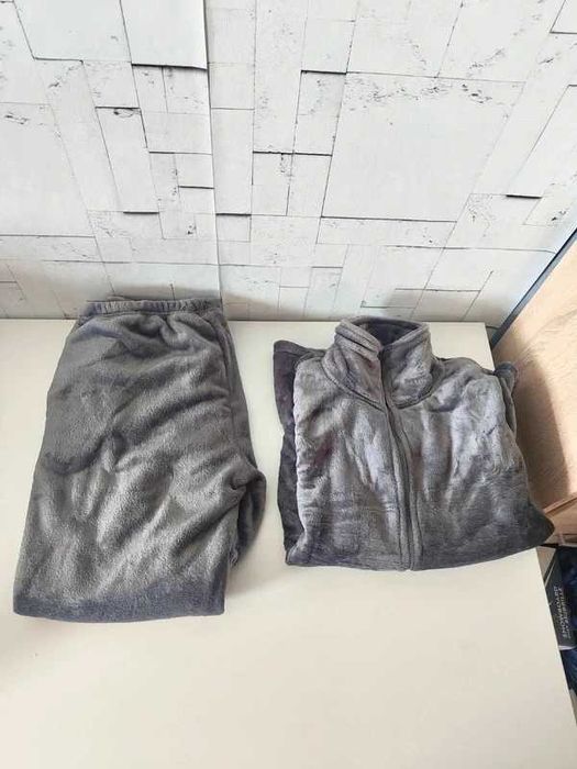 Ciepła piżama damska nowa nieużywana rozmiar z metki L. 44/46