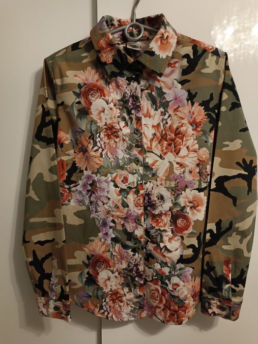 Bluzka moro z kwiatami M