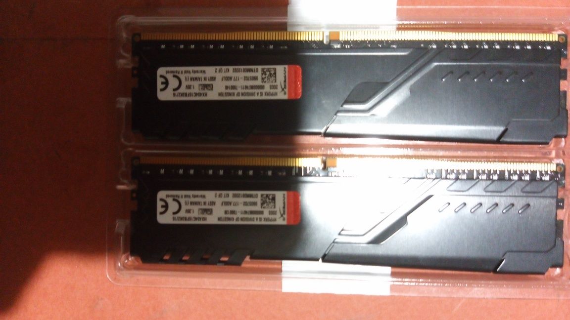 Продам ddr4 2/8 гб