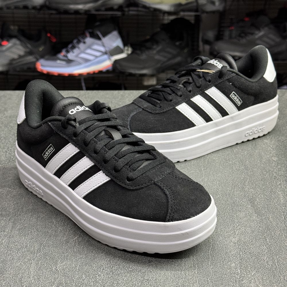 ОРИГІНАЛ 100%Шкіряні кросівки Adidas  JI1794 /37/38.5 р