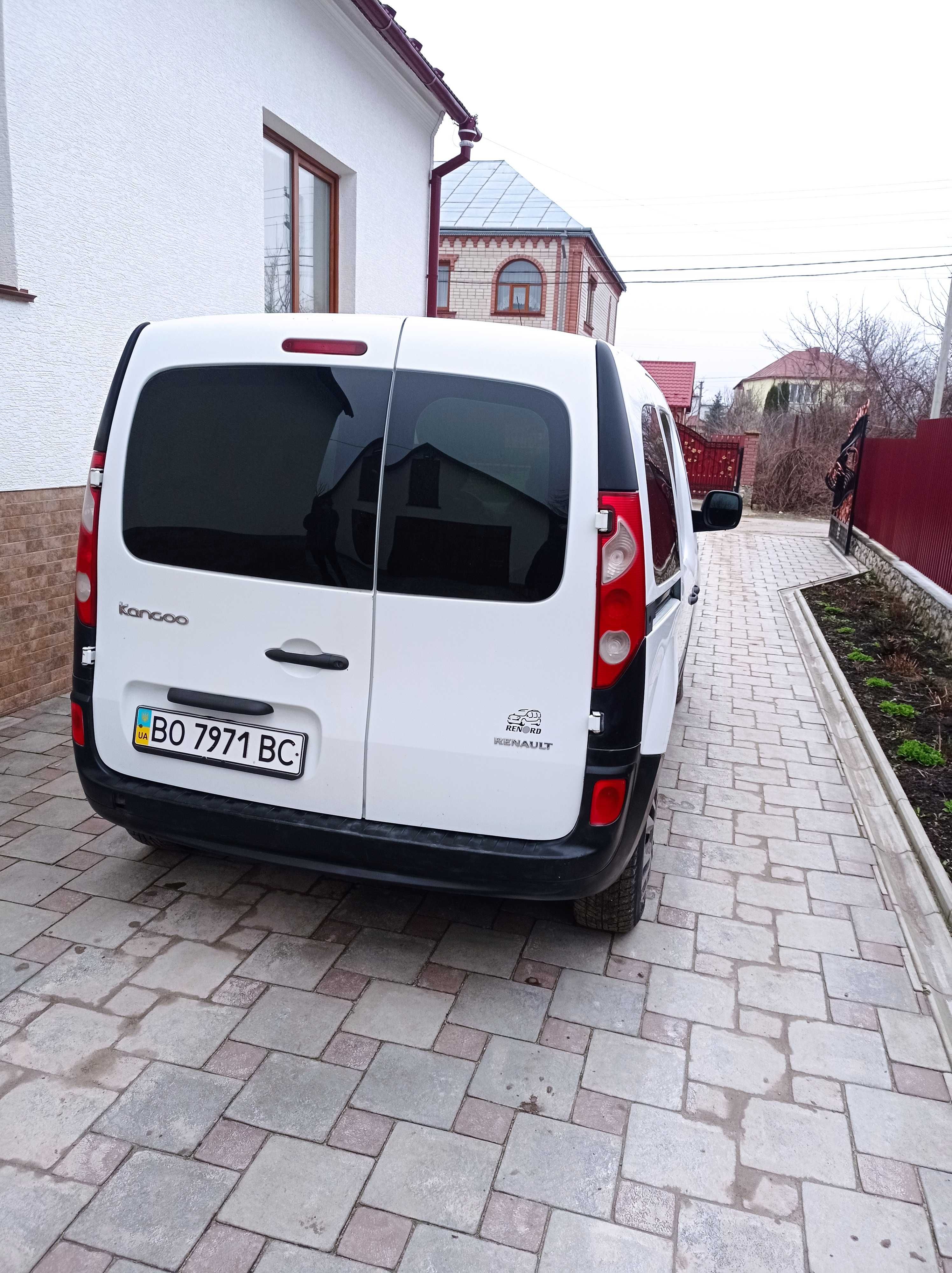 Продам Renault Kangoo терміново!