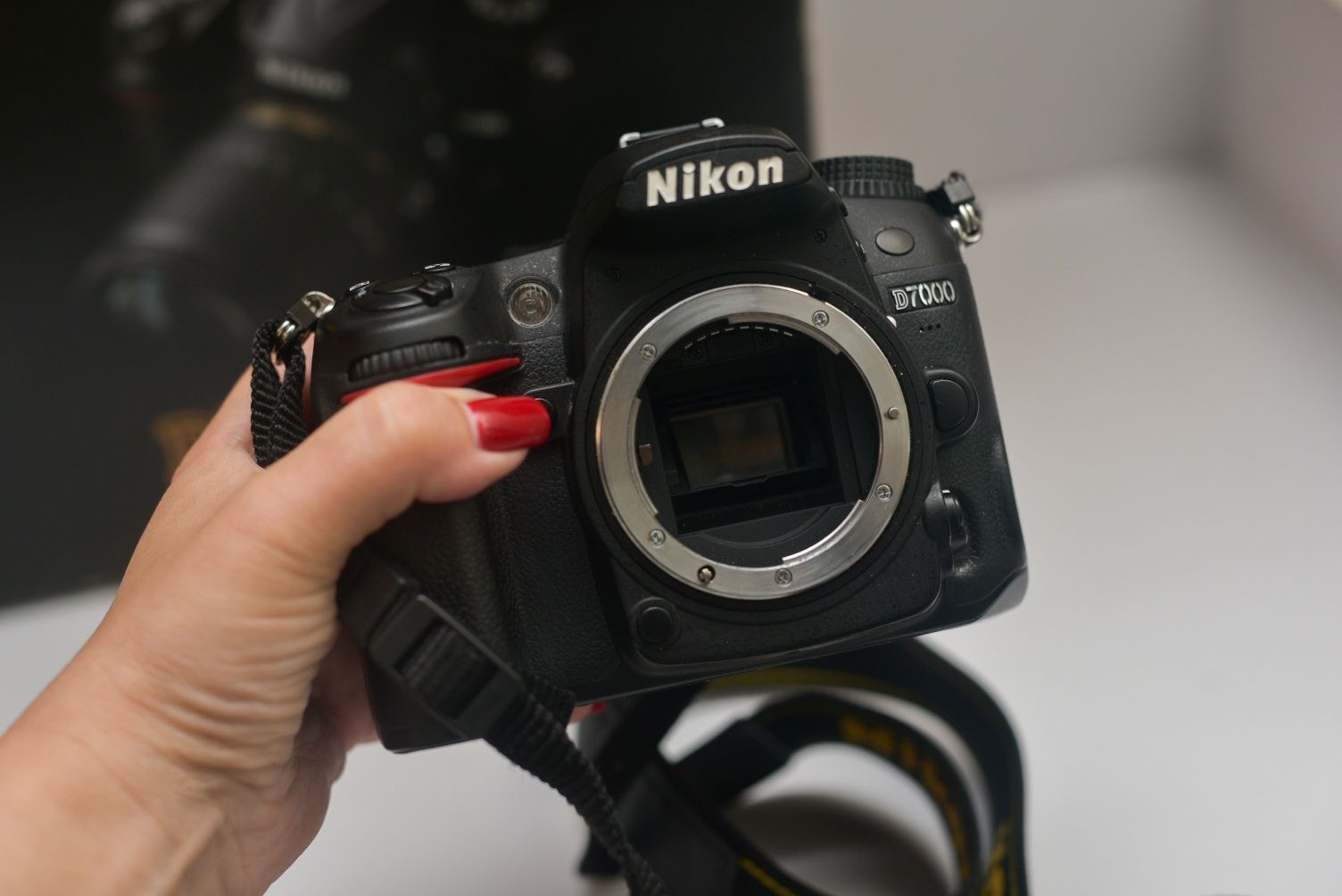 Nikon d7000 body