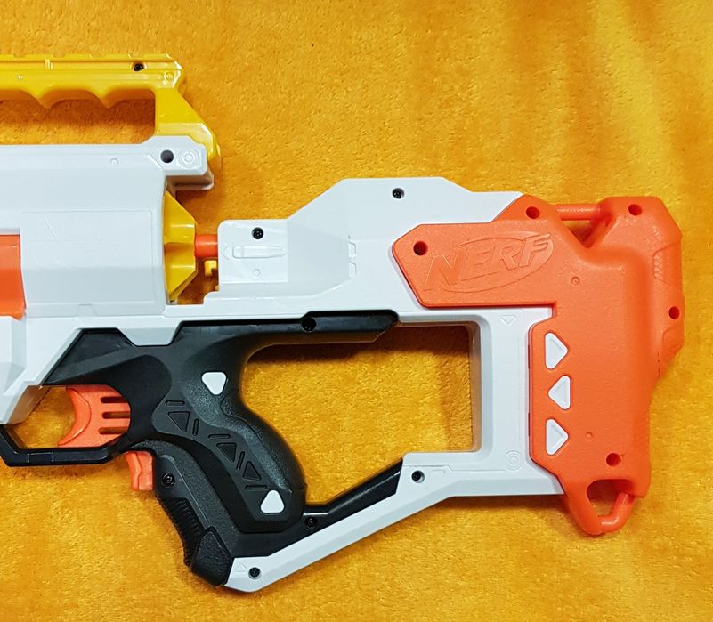 Бластер Nerf Ultra Dorado