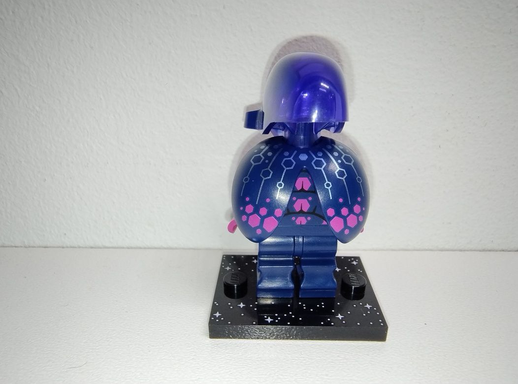 LEGO Minifigures - Alien Beetlezoid, col446, col26-10