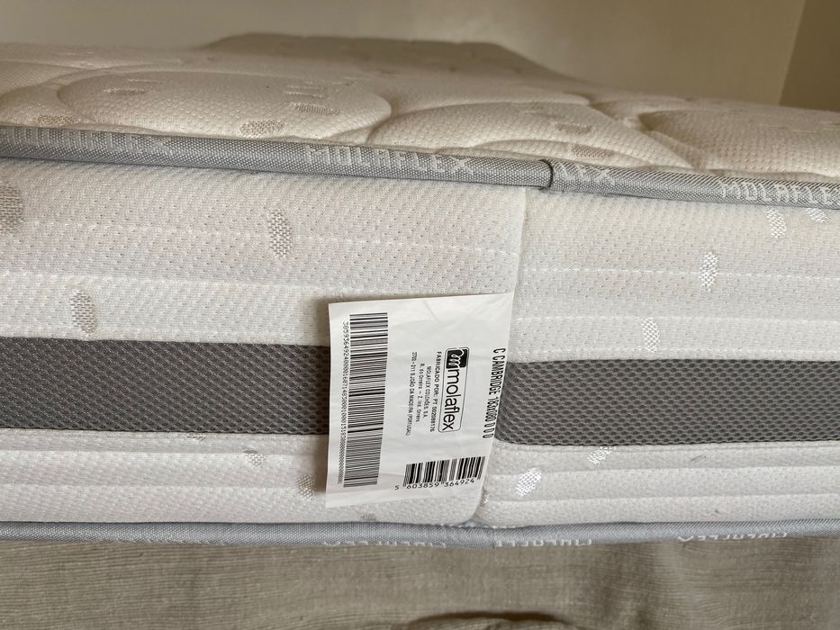 Colchão MOLAFLEX, de espuma HR e látex (solteiro)