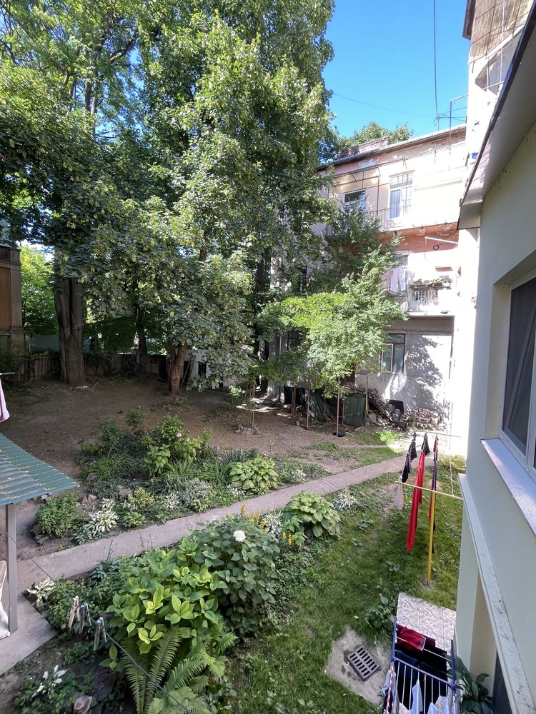 Оренда 2-х кімнатної квартирив центрі вул.Б.Хмельницького