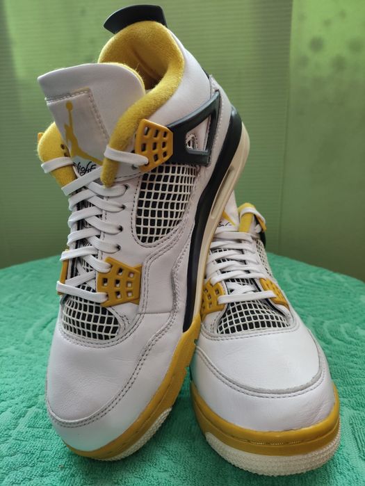 Кросівки Nike Air Jordan 4 Retro - 40,5 розмір.