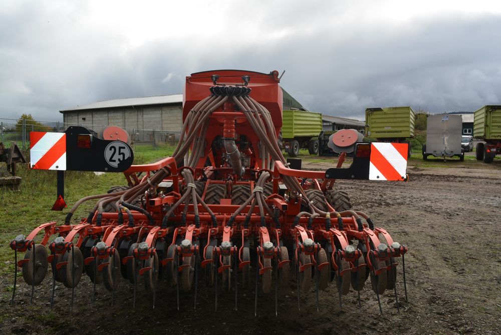 Agregat uprawowo siewny Kuhn Espro 3000 horsch