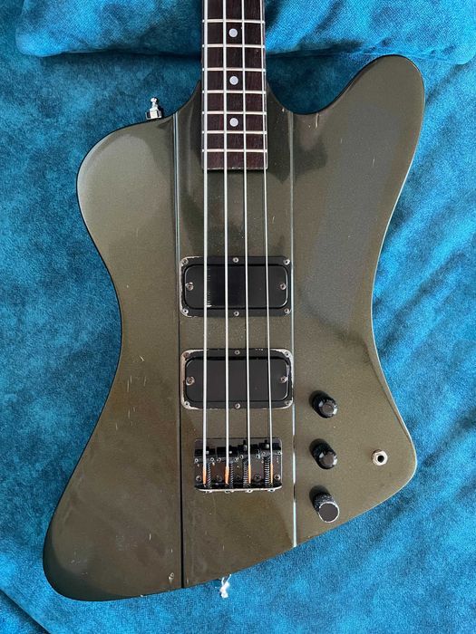 Greco TB-55 1987 Thunderbird z pokrowcem