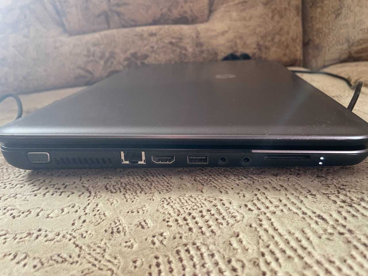 Ноутбук HP 250 В робочому стані