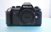 Nikon F-301 / N2000