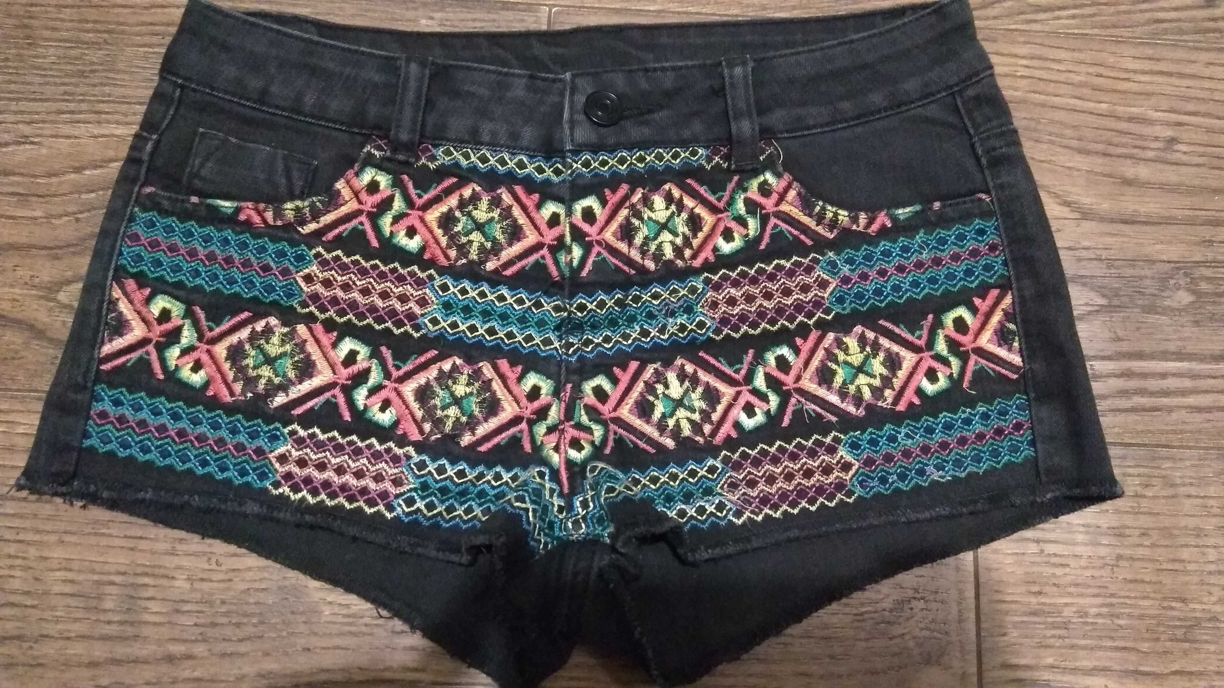 Джинсовые шорты стрейч на девочку cropp hand made обшиты бисером xs-xl