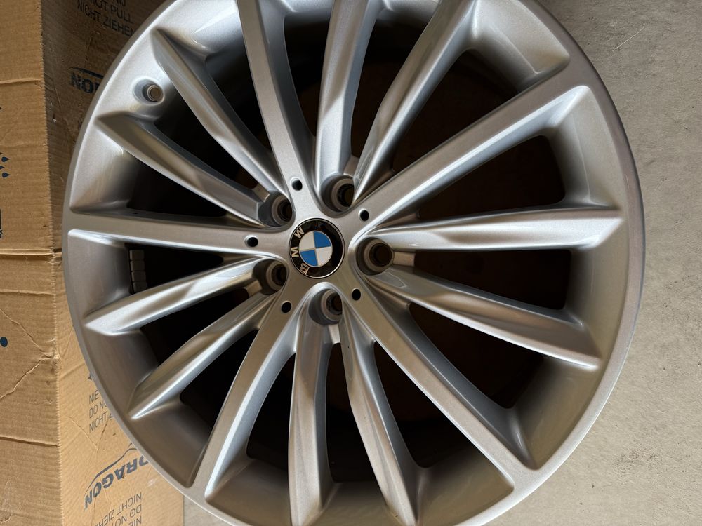 Felgi BMW G30/G31 19 cali oryginalne
