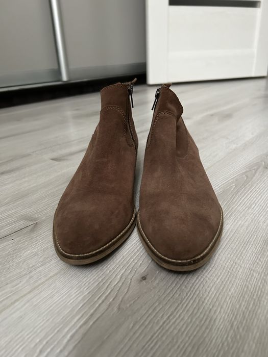 Козаки замшеві Esprit
