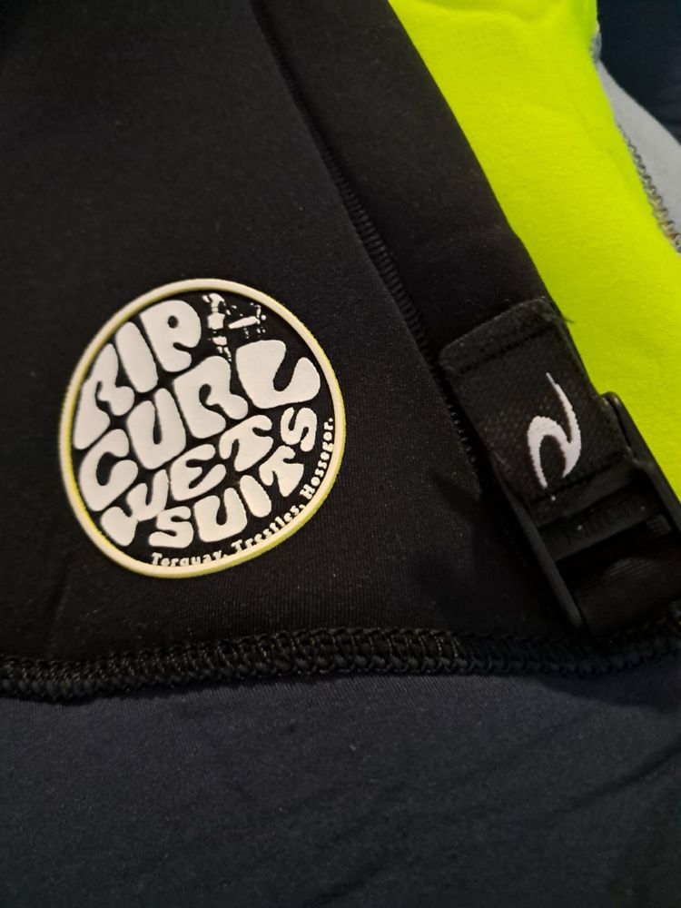Продам гідрокостюм  ripcurl