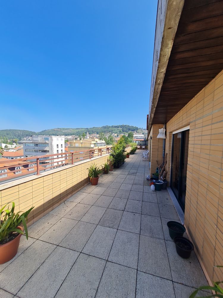 Quarto single  para estufantes tudo incluido em Felgueiras