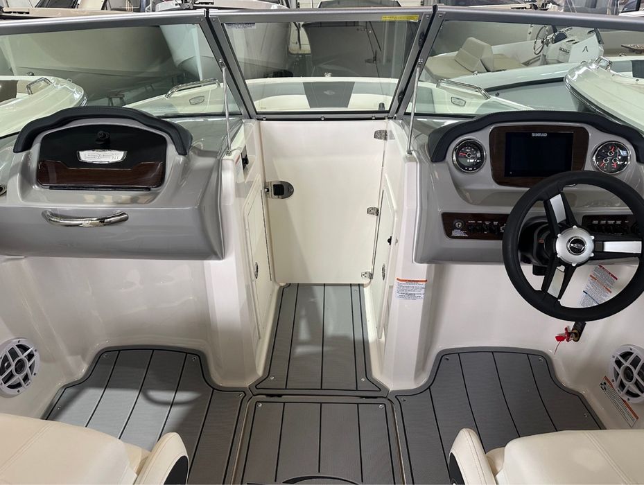Chaparral 21 SSi 2025 c/ Torre Wake e Bimini - Semi usado