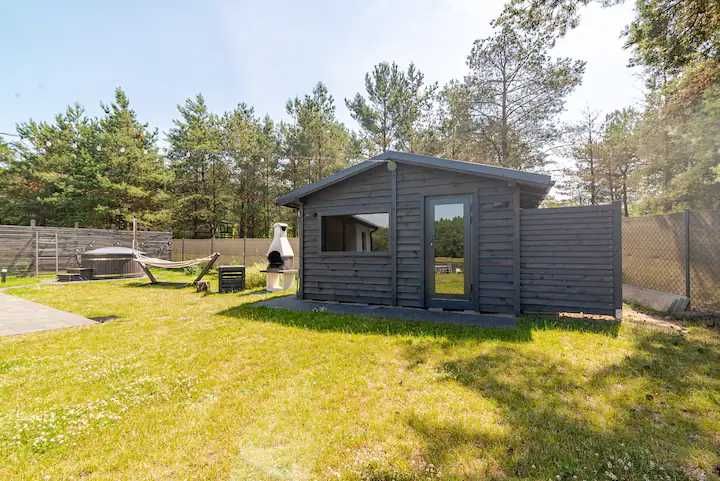 Całoroczny domek na Kaszubach (gorąca balia, jacuzzi, sauna)