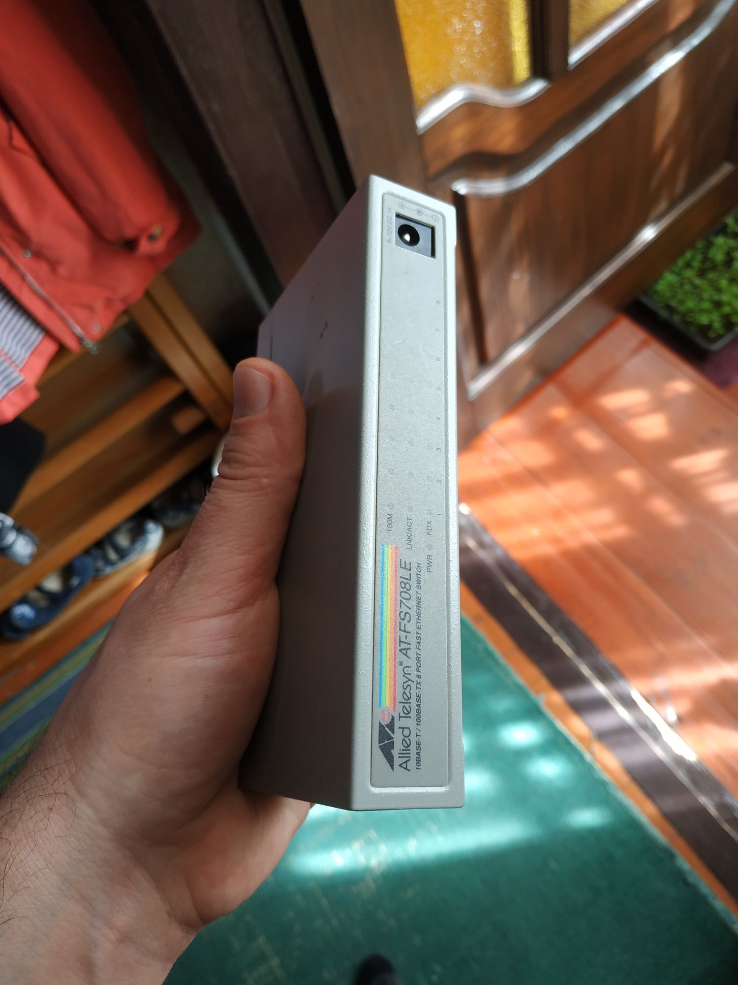 Коммутатор alied telesyn AT FS708LE