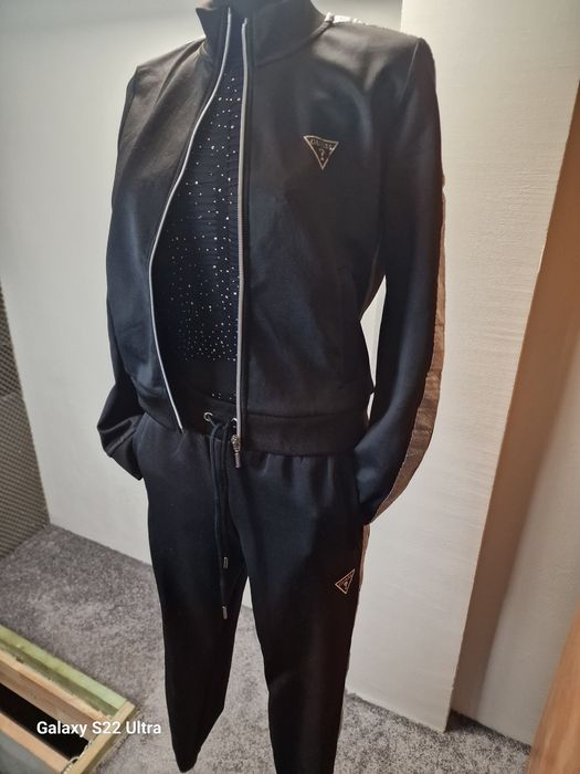 Czarny komplet dresowy guess oryginalny xs
