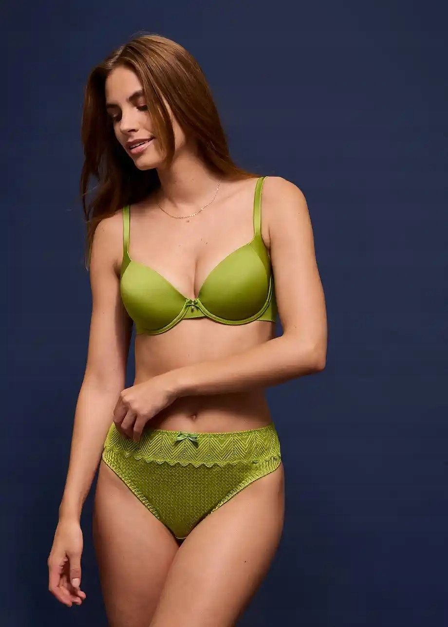 B.P.C zielony biustonosz push-up na fiszbinach 80C.
