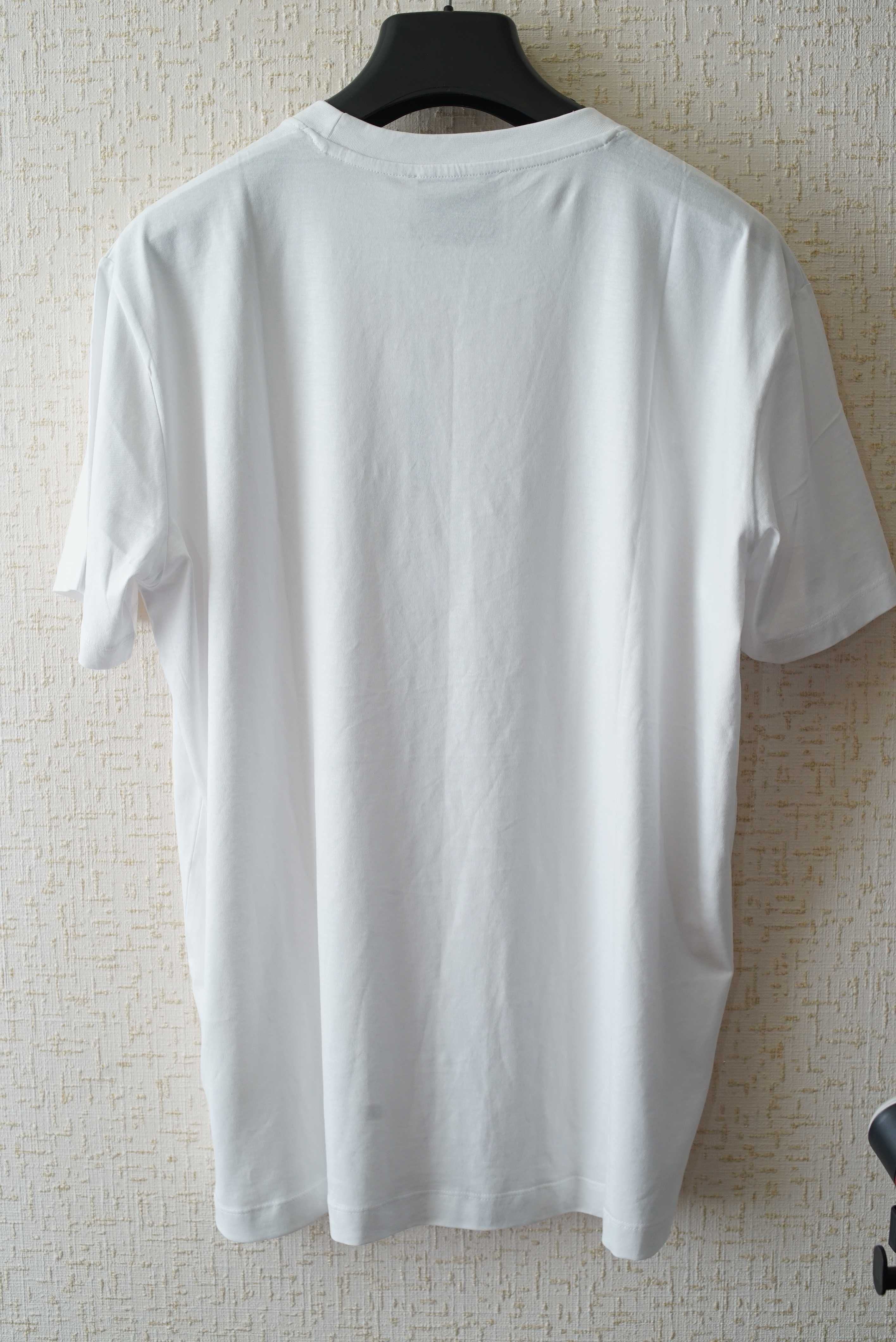 Мужская футболка RICHMOND "X" белого цвета.