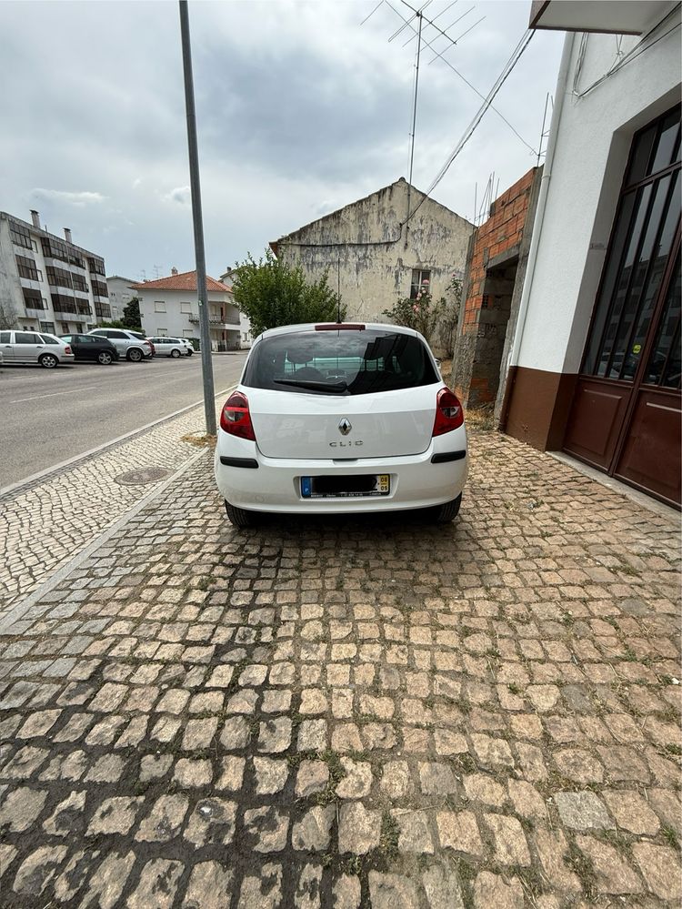 Renault clio comercial