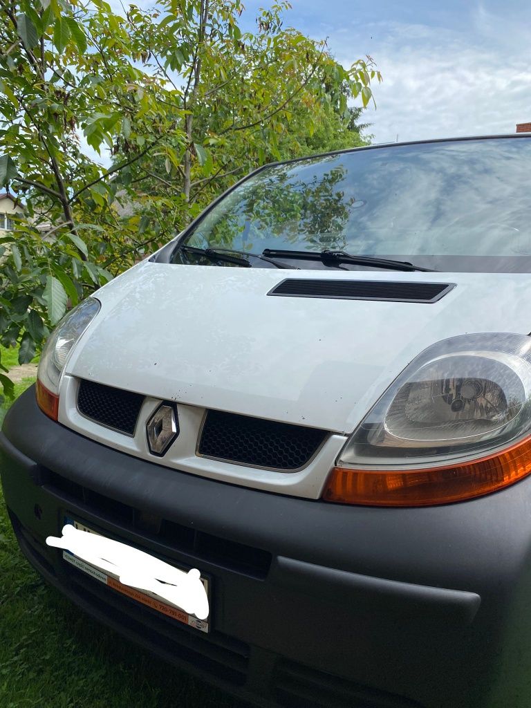 Renault trafic long