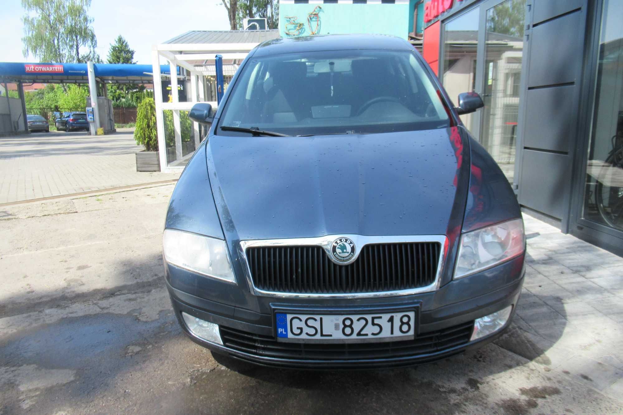 Skoda Octavia 2 II 1.6 MPI Benzyna sedan 102 km super silnik