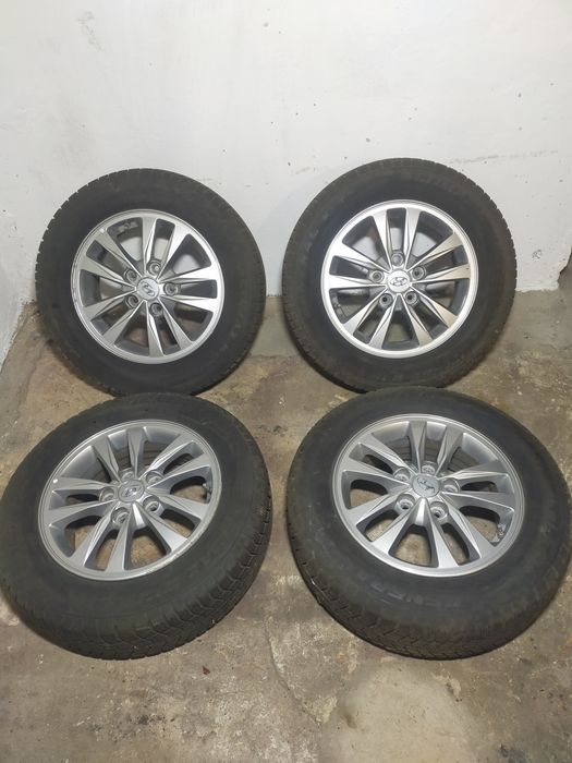 Felgi aluminiowe15, komplet kół zimowych Hyundai i30 z czujnikami tmps