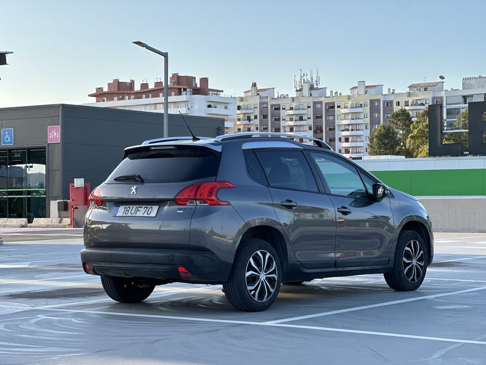 PEUGEOT 2008 1.6 Allure AUTO - Como Novo!