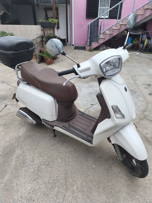 Zahara 50 2.256 km .Muito pouco uso. Vendo pois não estou a usar.