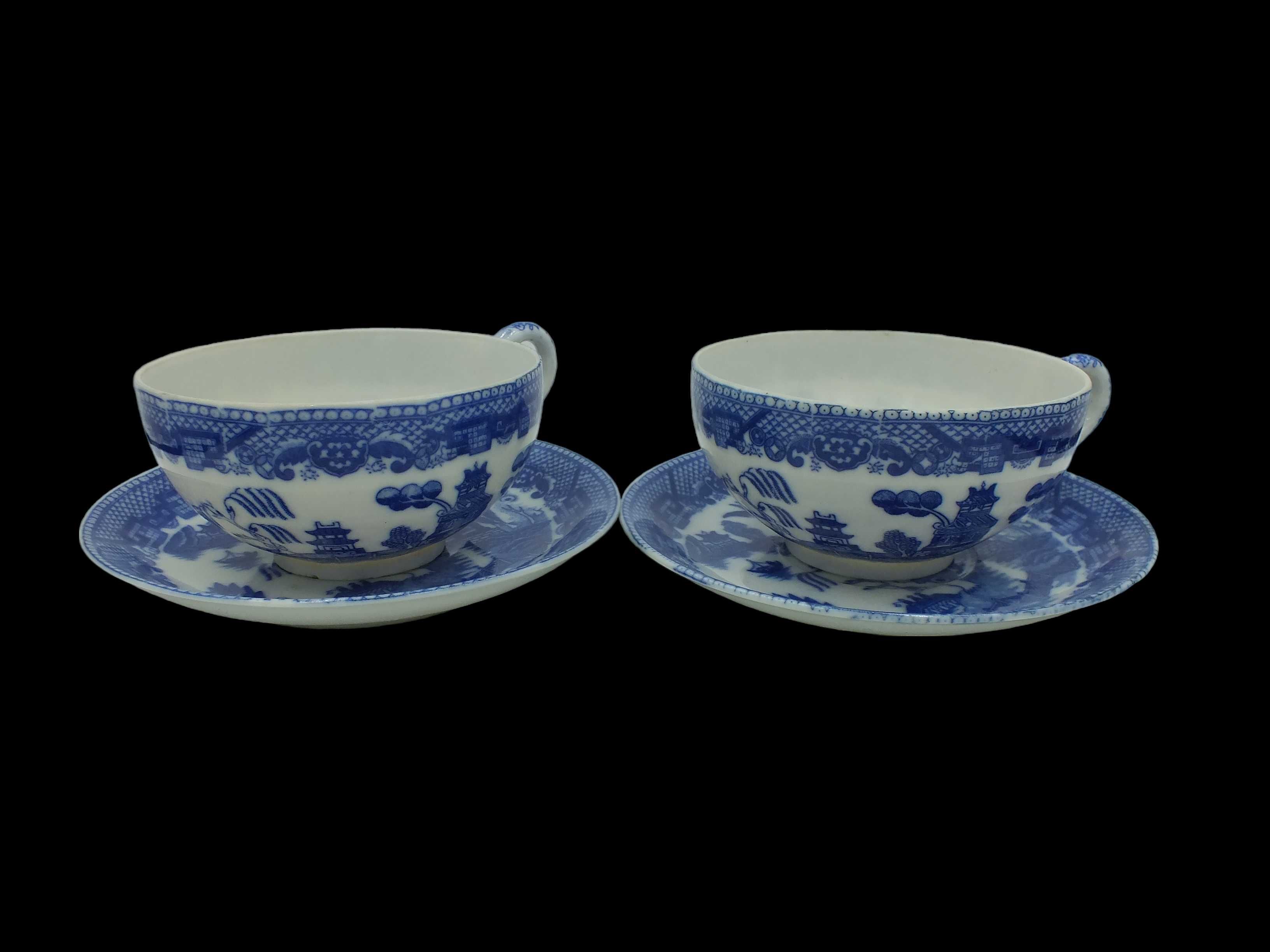 Porcelana Japonia filiżanki 2 szt  B111239