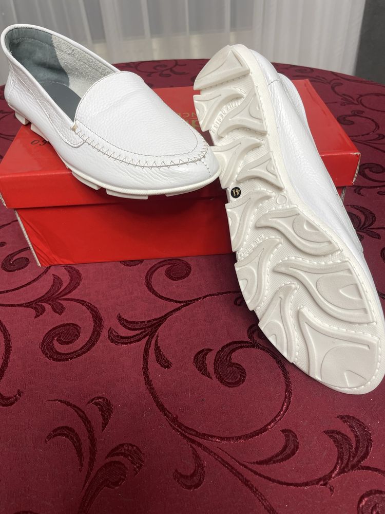 Мокасины женские